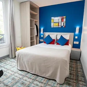 Hotel Du Mont Dore Batignolles, París