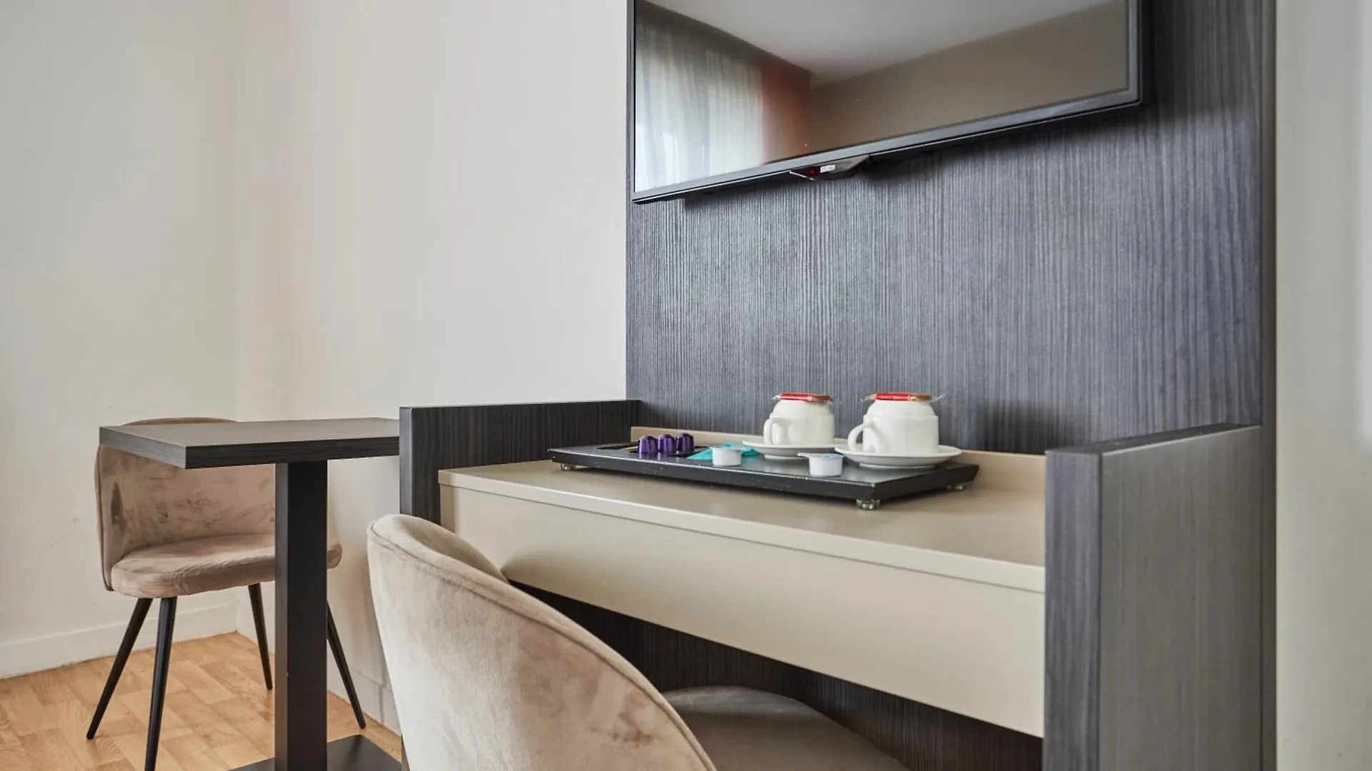Appart Hotel Odalys City Paris Montmartre Apartahotel